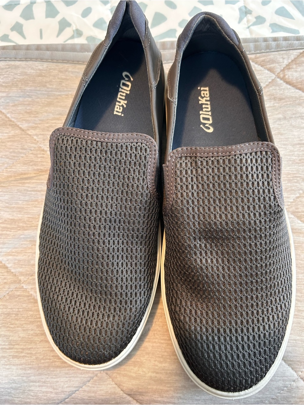 Olukai Men’s Slip-On Mesh Shoe — gray